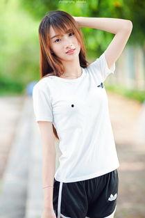 国产清纯女生拍照视频,国产清纯女生镜头下的青春风采