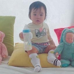 国产过家家娃娃喂奶视频